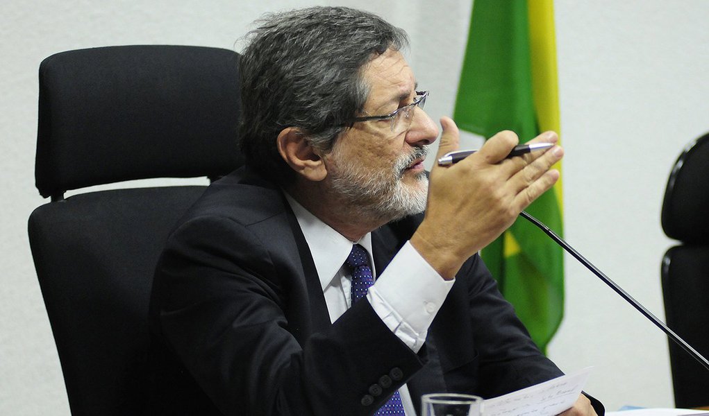 Gabrielli desmonta argumentos pró-entreguismo (Foto: PT no Senado) Gabrielli desmonta argumentos pró-entreguismo