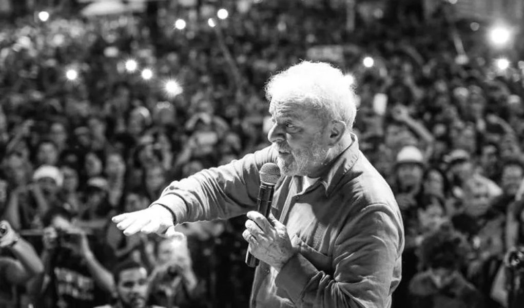 Como a Justiça convive com a decisão popular brasileira de inocentar e querer Lula? Como a Justiça convive com a decisão popular brasileira de inocentar e querer Lula?