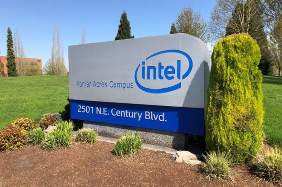 Ex-executiva da Intel deixa cargo no Google enquanto fabricante de chips busca novo CEO Ex-executiva da Intel deixa cargo no Google enquanto fabricante de chips busca novo CEO