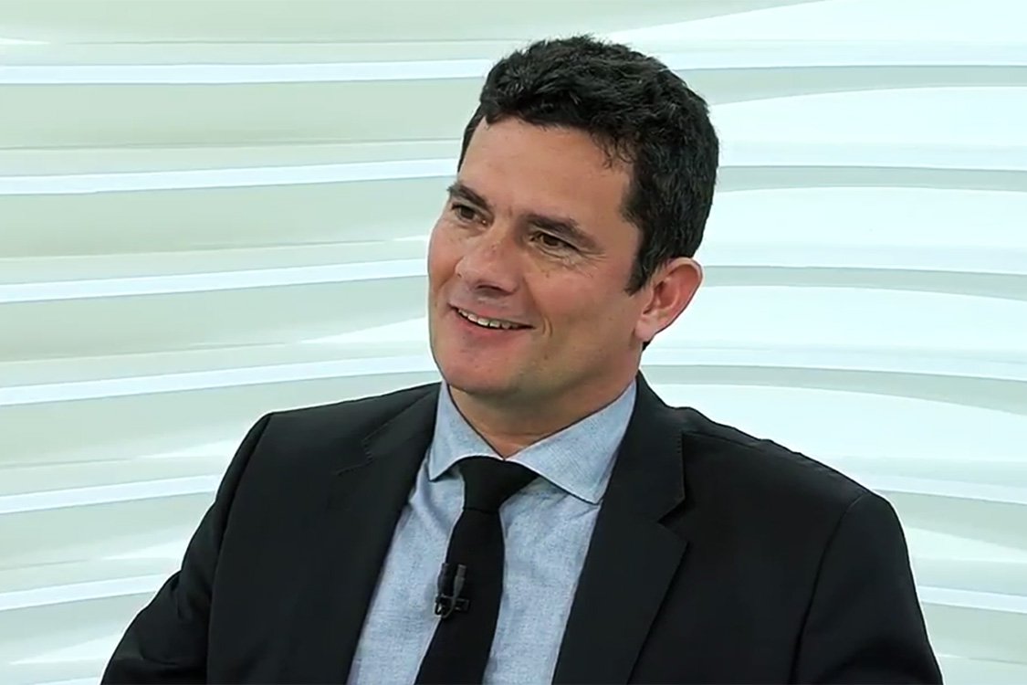 Moro mordeu a isca e complicou sua própria situação Moro mordeu a isca e complicou sua própria situação