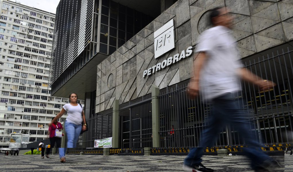 Petrobras judicializada sofre paralisação em seu processo de desmonte (Foto: Fernando Frazão/Agência Brasil) Petrobras judicializada sofre paralisação em seu processo de desmonte