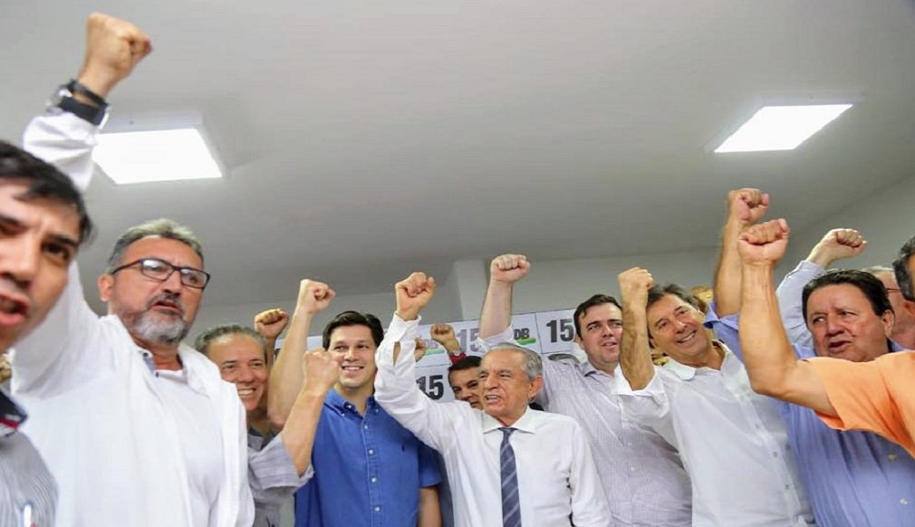 Iris esquece Caiado e mobiliza MDB para Daniel Iris esquece Caiado e mobiliza MDB para Daniel