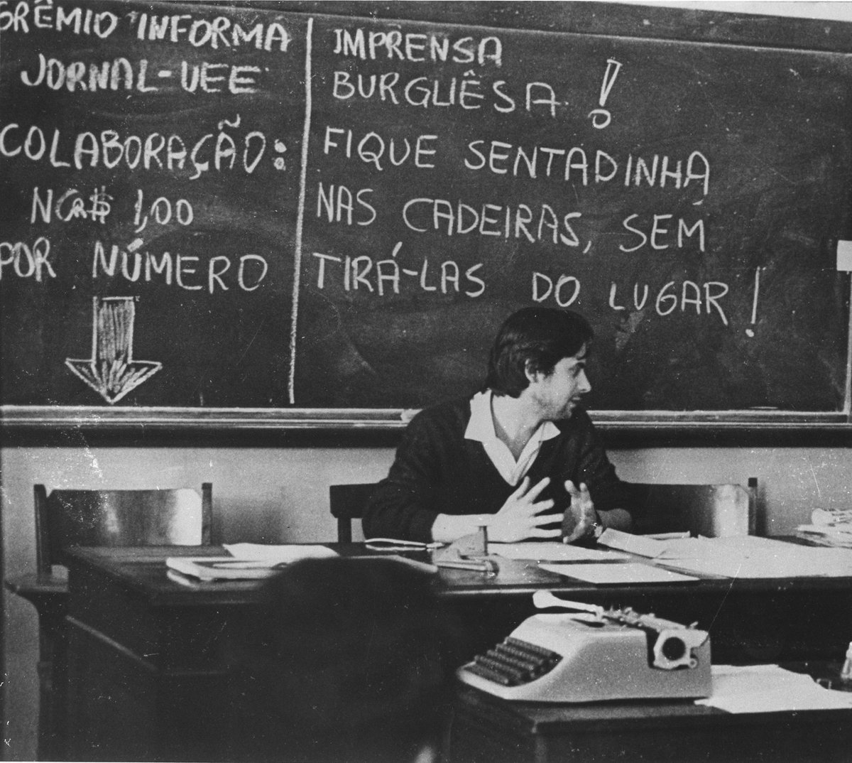 Sem tornozeleira, José Dirceu abre conta no Twitter Sem tornozeleira, José Dirceu abre conta no Twitter