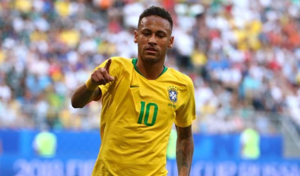 Brasil vence México por 2 a 0 e vai às quartas de final Brasil vence México por 2 a 0 e vai às quartas de final