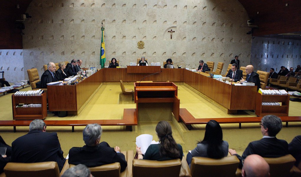 Supremo mantém fim do imposto sindical obrigatório Supremo mantém fim do imposto sindical obrigatório