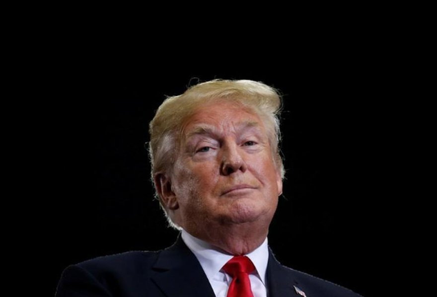 Trump tuíta e ameaça fazer guerra contra o Irã Trump tuíta e ameaça fazer guerra contra o Irã
