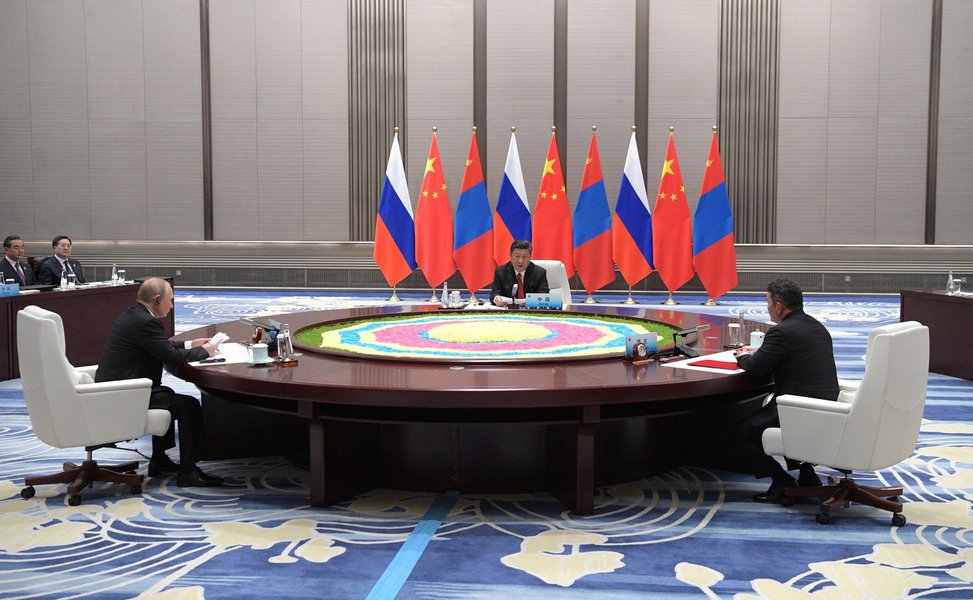 China, Rússia e Mongólia analisam projetos de oleodutos e gasodutos China, Rússia e Mongólia analisam projetos de oleodutos e gasodutos