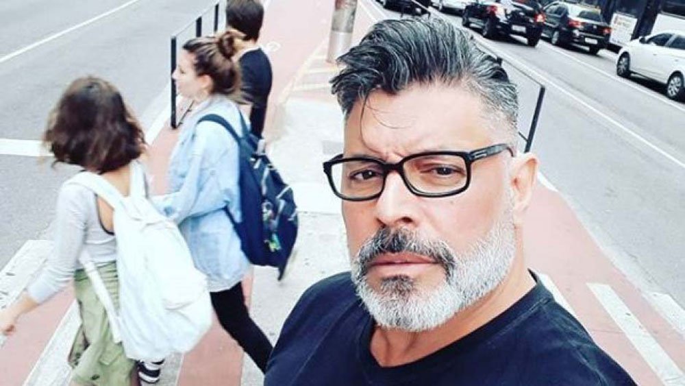 Frota é condenado a pagar R$ 50 mil por dizer que juiz 'julgou com a bunda' Frota é condenado a pagar R$ 50 mil por dizer que juiz 'julgou com a bunda'