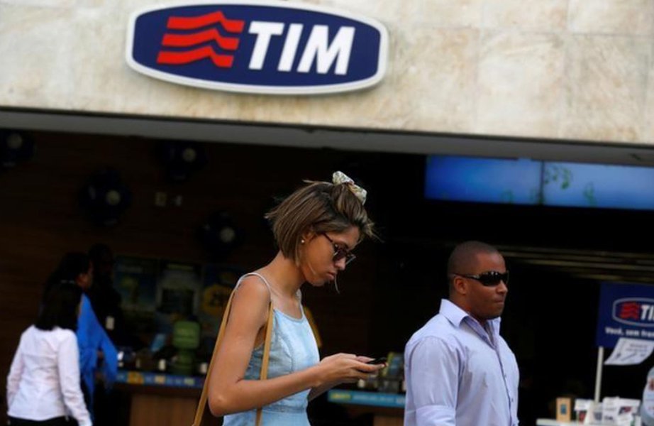 TIM vê consolidação no mercado de telecomunicações no Brasil nos próximos 2 anos TIM vê consolidação no mercado de telecomunicações no Brasil nos próximos 2 anos