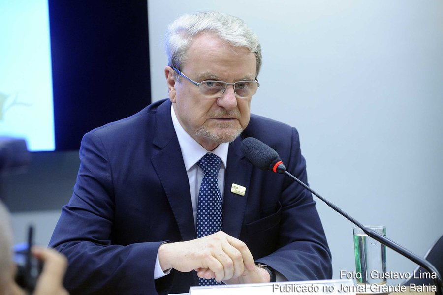 Lacerda diz que recebeu acordo PT-PSB com “indignação e revolta” (Foto: GUSTAVO LIMA) www.brasil247.com - Lacerda diz que recebeu acordo PT-PSB com “indignação e revolta”