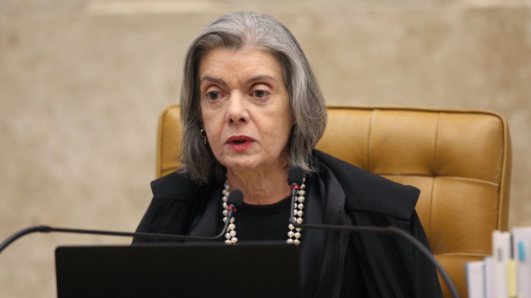 Cármen Lúcia assume a presidência da 2ª Turma Cármen Lúcia assume a presidência da 2ª Turma