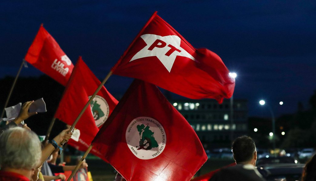 Ibope: PT é preferido por 29% dos brasileiros e supera 34 partidos juntos Ibope: PT é preferido por 29% dos brasileiros e supera 34 partidos juntos