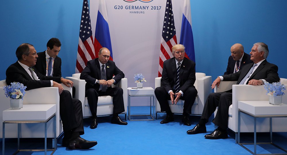 Putin diz que convidou Trump a Moscou e está disposto a visitar Washington Putin diz que convidou Trump a Moscou e está disposto a visitar Washington