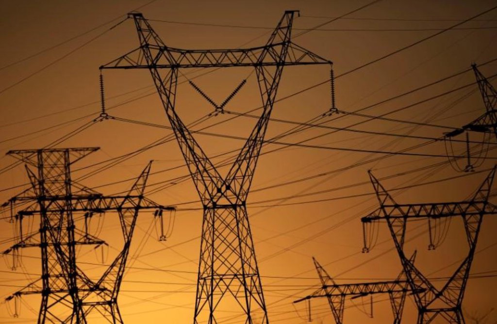 Governo avalia leilão de térmica que eleva conta de luz em R$ 1 bi (Foto: Ueslei Marcelino - Reuters) Governo avalia leilão de térmica que eleva conta de luz em R$ 1 bi
