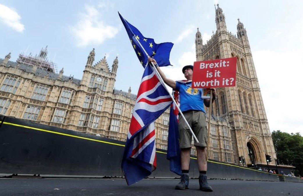 Maioria dos britânicos apoia referendo sobre acordo do Brexit (Foto: REUTERS/Yves Herman) Maioria dos britânicos apoia referendo sobre acordo do Brexit