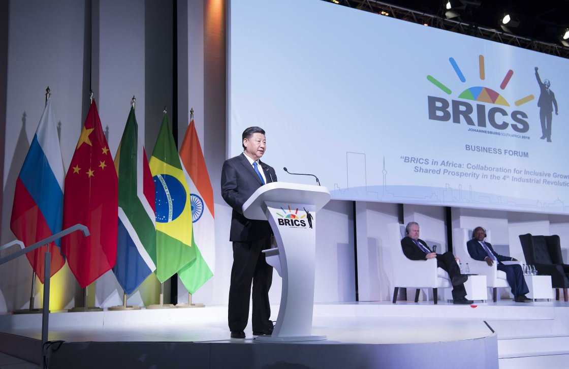 Xi Jinping faz projeções sobre próxima década do BRICS Xi Jinping faz projeções sobre próxima década do BRICS