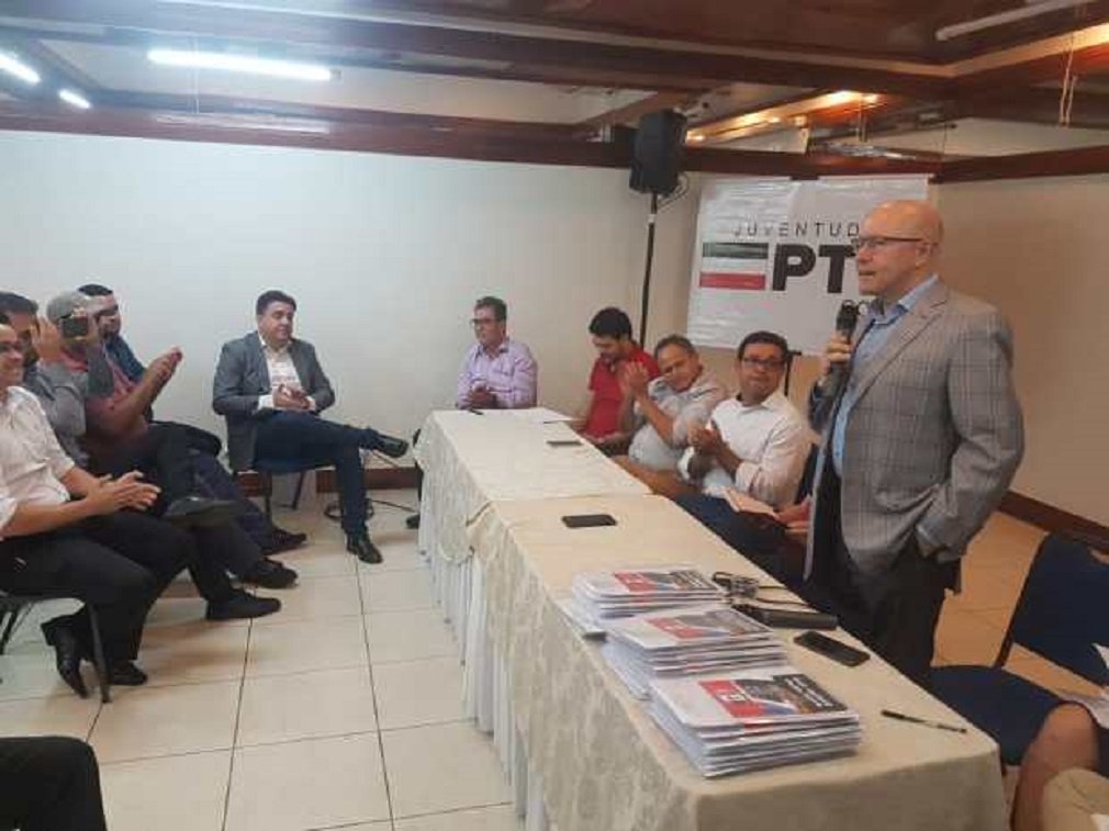 PTB fala grosso e reafirma apoio a Demóstenes para o Senado PTB fala grosso e reafirma apoio a Demóstenes para o Senado