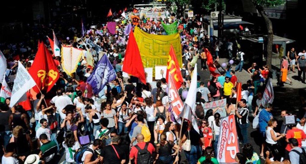 Democracia condenada (Foto: ABR) Democracia condenada