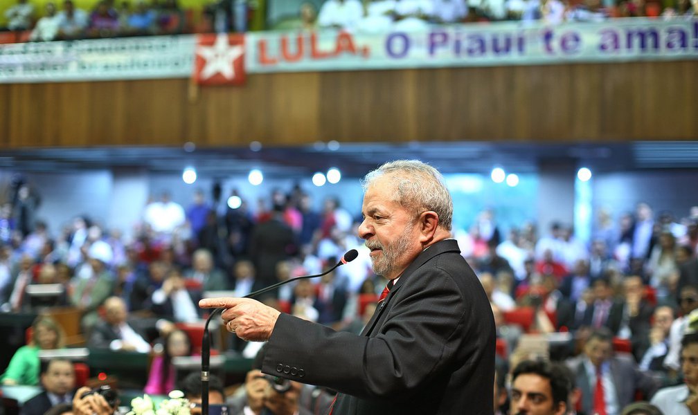 É Lula ou Lula! É Lula ou Lula!