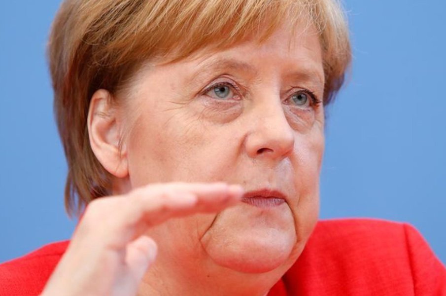 Plataformas de mídia social precisam assumir responsabilidade sobre conteúdo, diz Merkel Plataformas de mídia social precisam assumir responsabilidade sobre conteúdo, diz Merkel