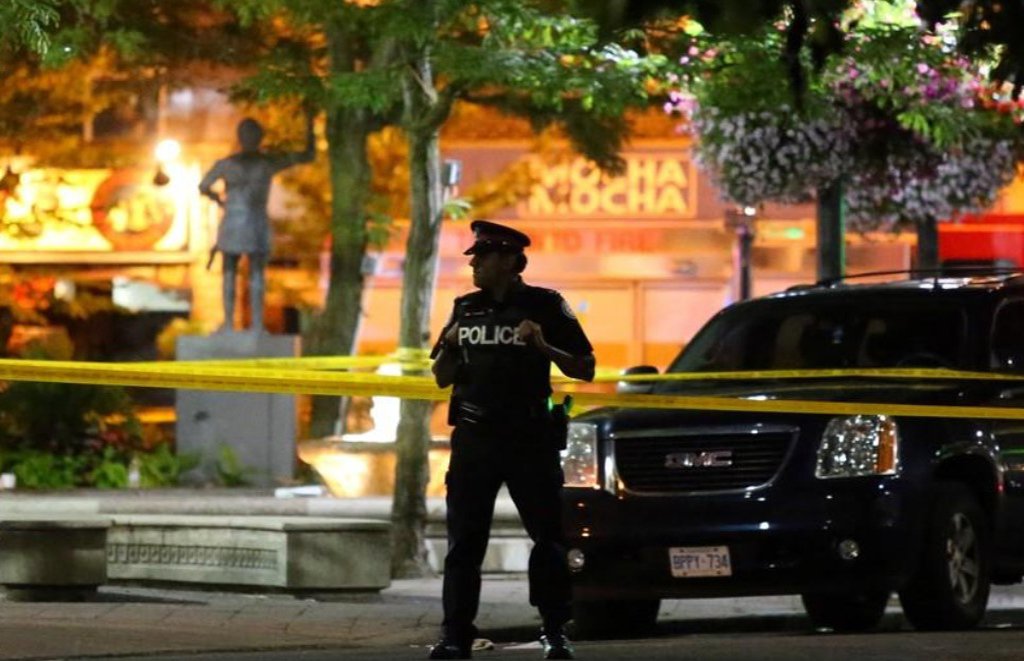 Homem armado deixa 14 feridos e um morto em Toronto, diz polícia (Foto: REUTERS/Chris Helgren) Homem armado deixa 14 feridos e um morto em Toronto, diz polícia
