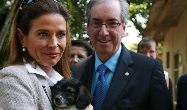 TRF4 condena mulher de Cunha por evasão de divisas TRF4 condena mulher de Cunha por evasão de divisas
