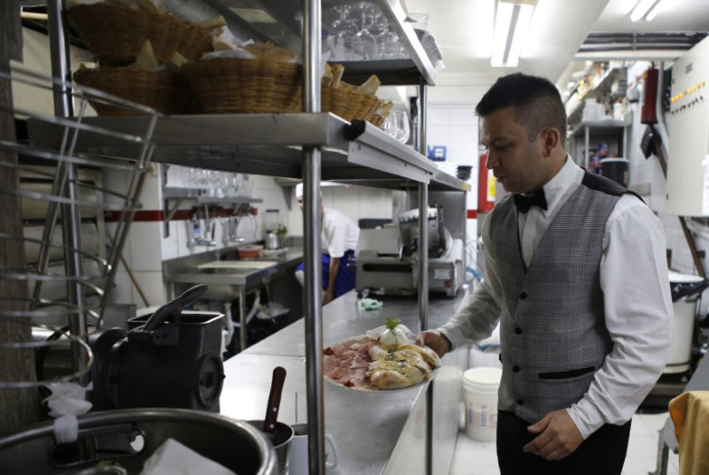 Setor de serviços cresce 6,6% em julho, diz IBGE (Foto: REUTERS/Sergio Moraes) Setor de serviços cresce 6,6% em julho, diz IBGE