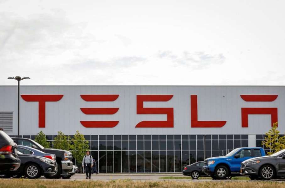 Demora da Tesla em formalizar divulgação levanta dúvidas sobre governança e uso de redes sociais Demora da Tesla em formalizar divulgação levanta dúvidas sobre governança e uso de redes sociais