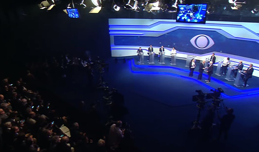 Candidatos derrapam nos erros dos seus coordenadores (Foto: Reprodução) Candidatos derrapam nos erros dos seus coordenadores