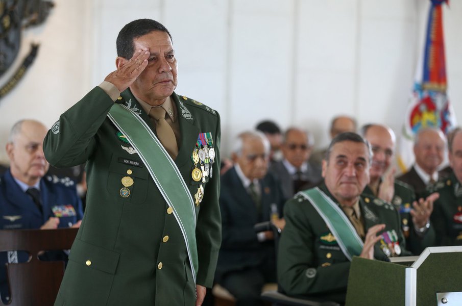 Vice de Bolsonaro demonstra ignorância sobre africanos e indígenas (Foto: Reuters) Vice de Bolsonaro demonstra ignorância sobre africanos e indígenas