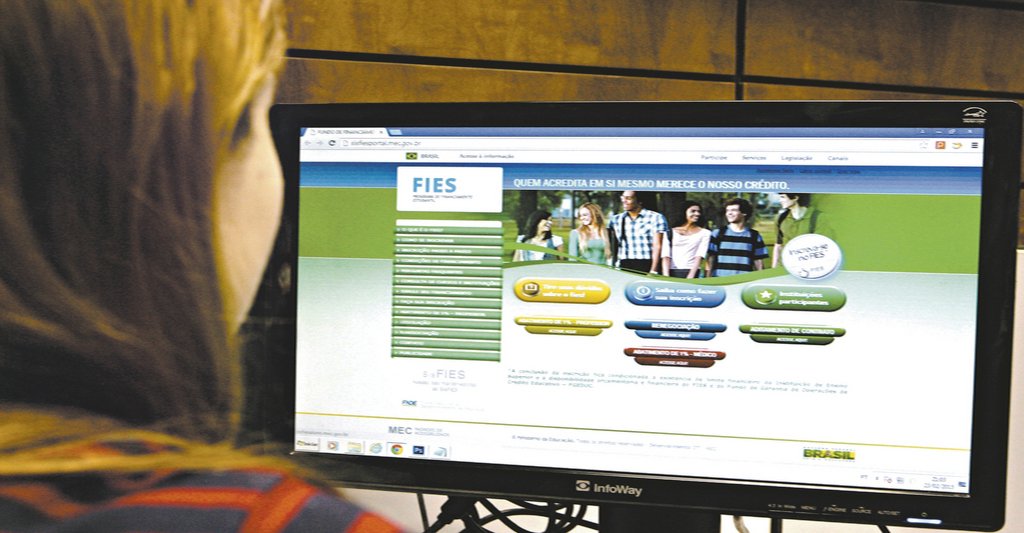 Falha do MEC impede inscrições de alunos para o Fies Falha do MEC impede inscrições de alunos para o Fies