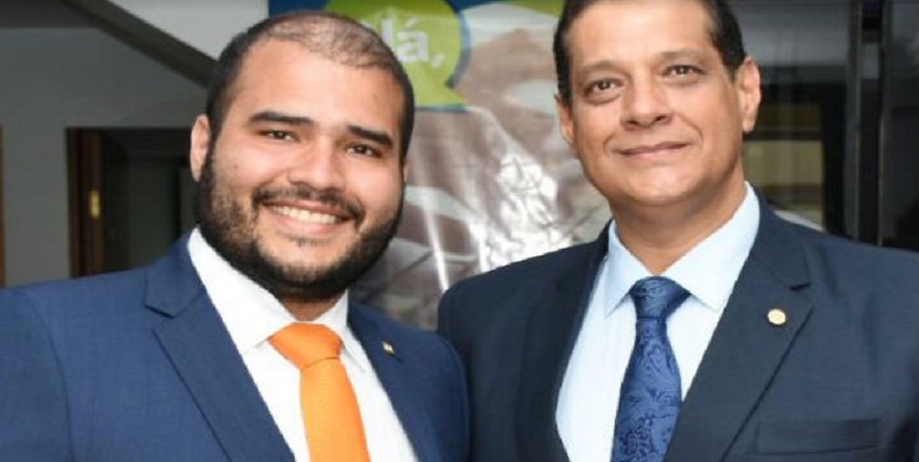 Lei que livrou corretor de pesada carga tributária completa 4 anos Lei que livrou corretor de pesada carga tributária completa 4 anos