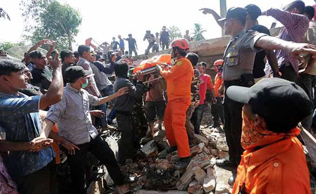 Autoridades da Indonésia elevam número de mortos no terramoto a 131 (Foto: Antara Foto/ Irwansyah Putr/Reuters) Autoridades da Indonésia elevam número de mortos no terramoto a 131