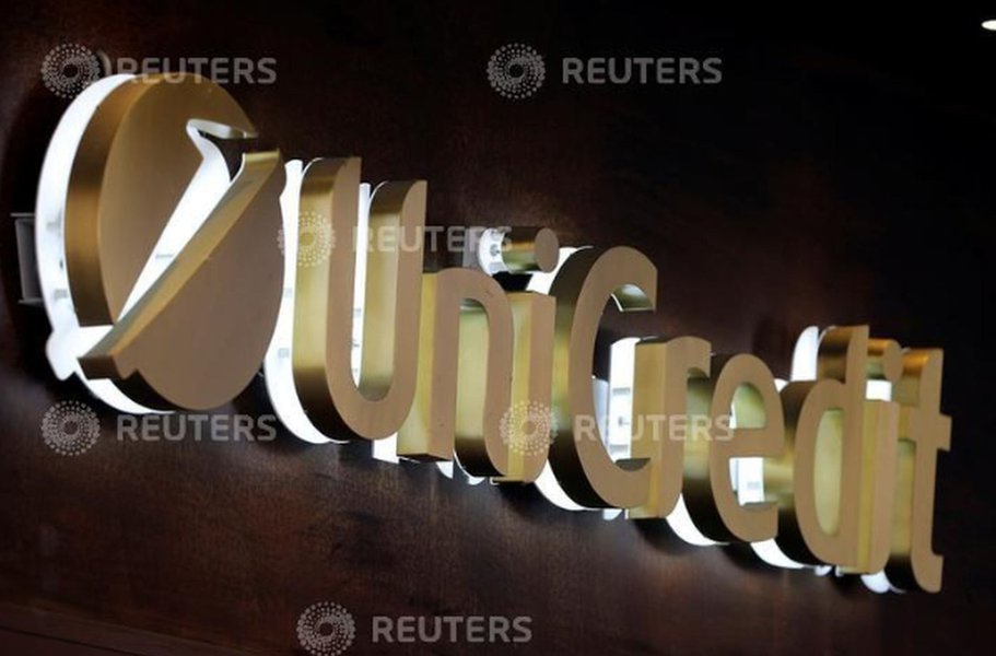 UniCredit deixa de usar Facebook para publicidade, diz presidente-executivo UniCredit deixa de usar Facebook para publicidade, diz presidente-executivo