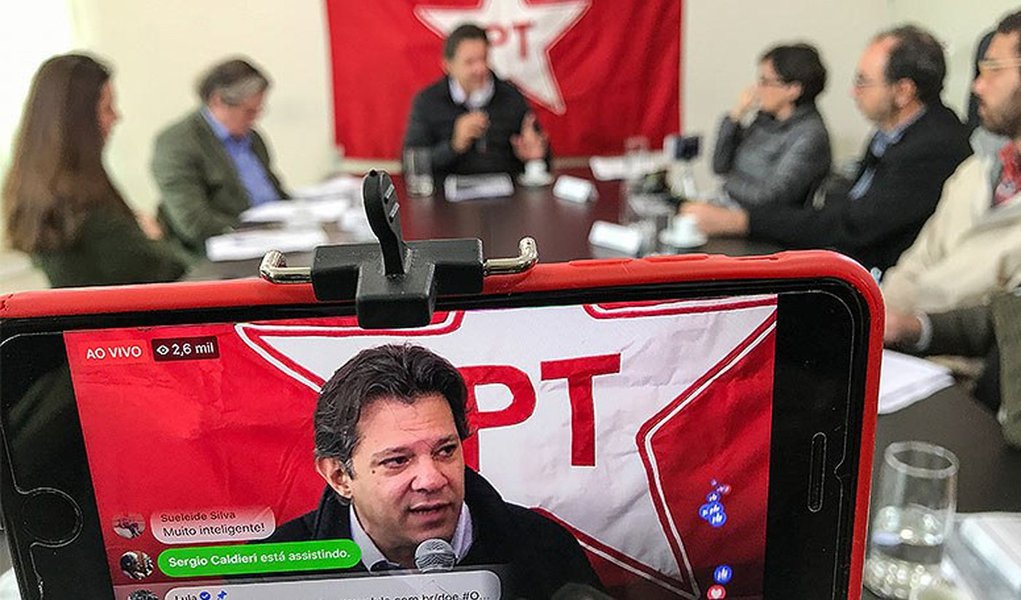 Haddad quer ser ministro de Lula. 'Precisamos reativar a democracia' Haddad quer ser ministro de Lula. 'Precisamos reativar a democracia'