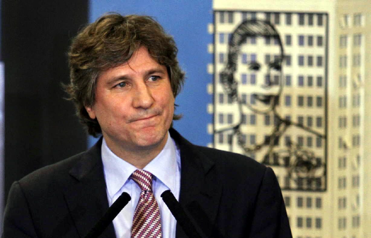 Ex-vice-presidente da Argentina é condenado a 5 anos de prisão Ex-vice-presidente da Argentina é condenado a 5 anos de prisão