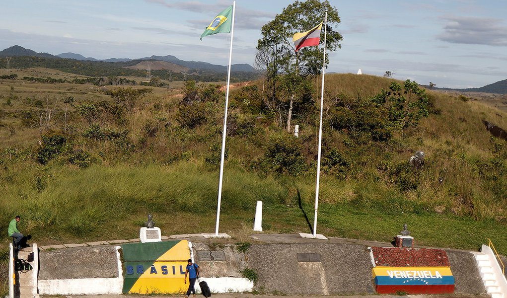 Fronteira com a Venezuela é reaberta (Foto: REUTERS/Nacho Doce) Fronteira com a Venezuela é reaberta