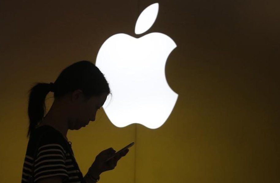 Carro autônomo da Apple se envolve em acidente nos EUA Carro autônomo da Apple se envolve em acidente nos EUA