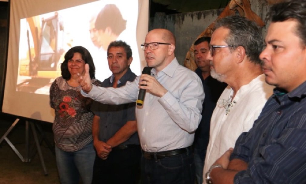 Demóstenes conquista apoio de Aderaldo e Neiba em Mineiros Demóstenes conquista apoio de Aderaldo e Neiba em Mineiros
