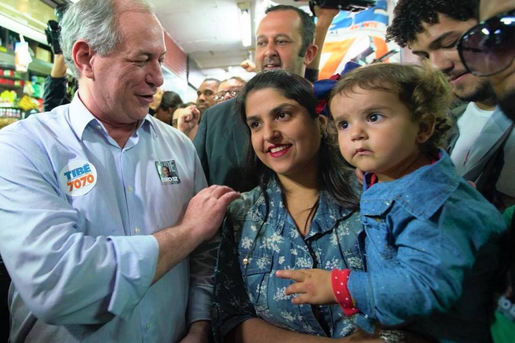 Sem Lula e sob o risco do extremismo, Ciro avança na disputa presidencial Sem Lula e sob o risco do extremismo, Ciro avança na disputa presidencial