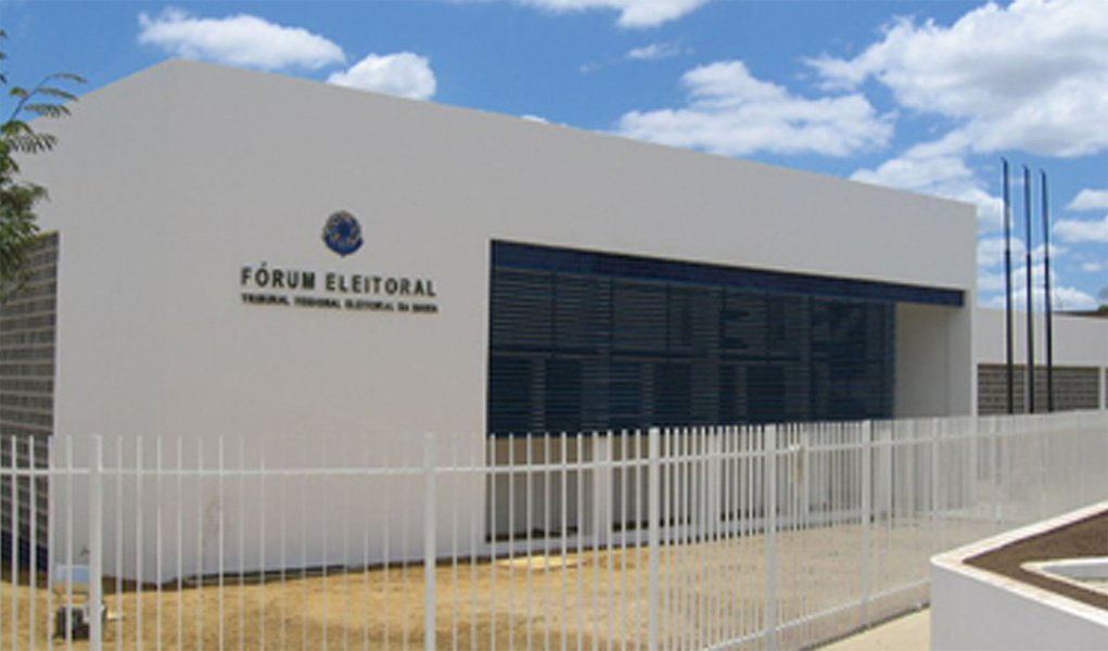TRE proíbe uso do termo ‘correria’ no horário eleitoral TRE proíbe uso do termo ‘correria’ no horário eleitoral