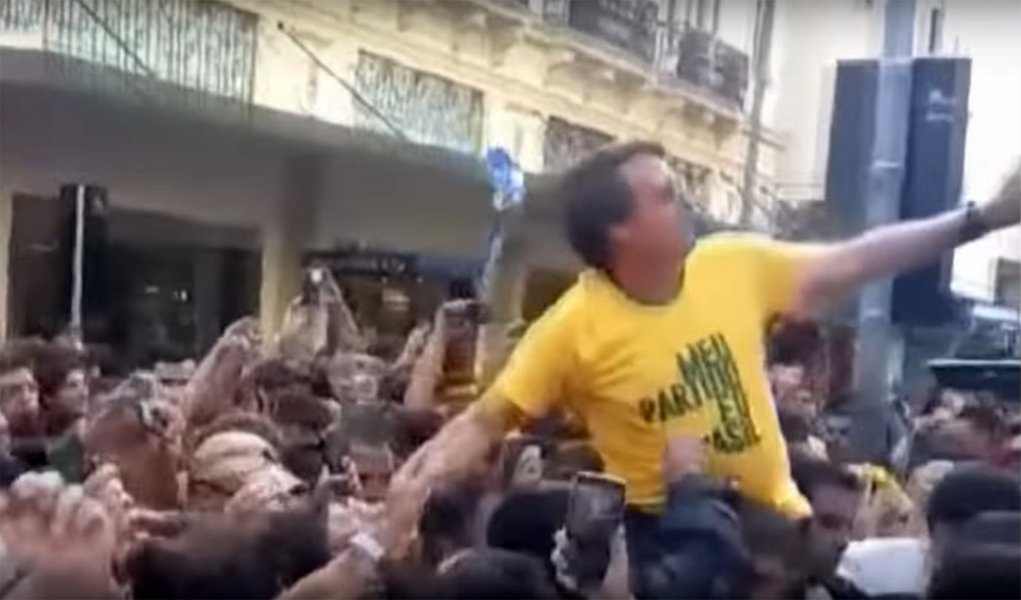 O capitão nunca esteve tão próximo do Planalto O capitão nunca esteve tão próximo do Planalto