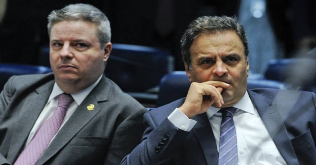 Em Minas, quem manda na campanha do governador é o deputado. Aécio, claro (Foto: Edilson Rodrigues/Agência Senado) Em Minas, quem manda na campanha do governador é o deputado. Aécio, claro