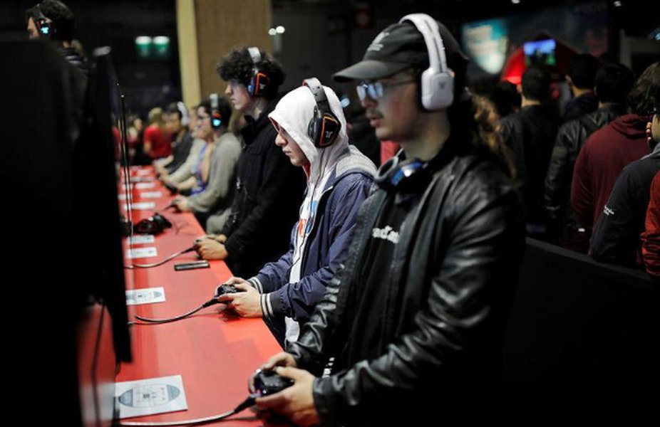 Desenvolvedora de jogos cancela três campeonatos após tiroteio nos EUA Desenvolvedora de jogos cancela três campeonatos após tiroteio nos EUA