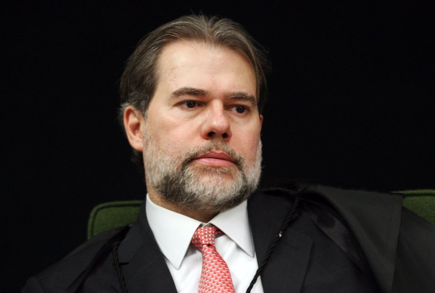Toffoli convida assessor de Alckmin para chefiar comunicação do STF Toffoli convida assessor de Alckmin para chefiar comunicação do STF