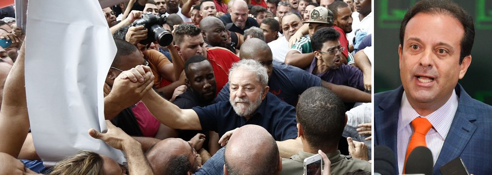 Líder de Temer defende que Lula dispute eleição Líder de Temer defende que Lula dispute eleição