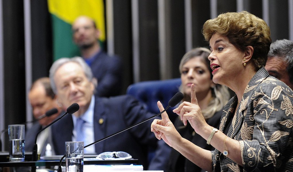 Há dois anos, o Senado afastava Dilma: o petróleo foi entregue e os direitos sociais acabaram (Foto: Jonas Pereira/Agência Senado) Há dois anos, o Senado afastava Dilma: o petróleo foi entregue e os direitos sociais acabaram