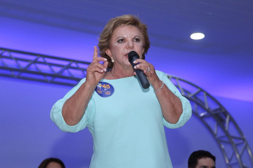 Lúcia Vânia quer federalizar a construção de escolas Lúcia Vânia quer federalizar a construção de escolas