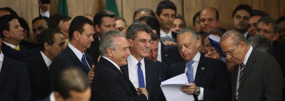Fim de feira no golpe: até Jucá pula do barco (Foto: Presidência) Fim de feira no golpe: até Jucá pula do barco