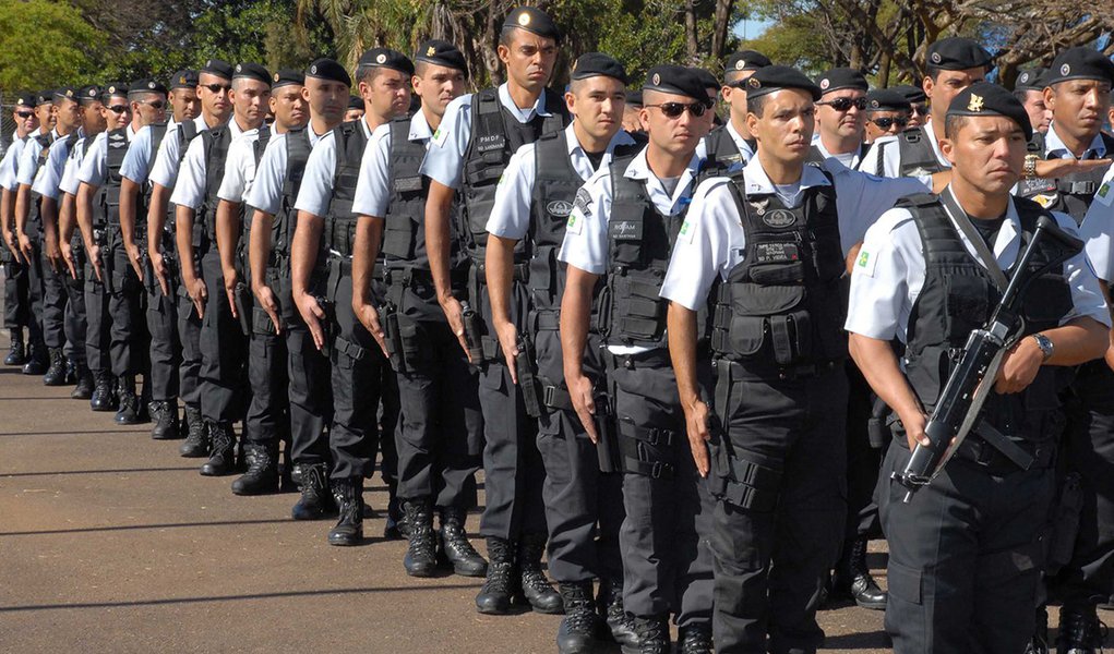 Cresce o número de PMs candidatos a deputado no Ceará; cai o de professores Cresce o número de PMs candidatos a deputado no Ceará; cai o de professores